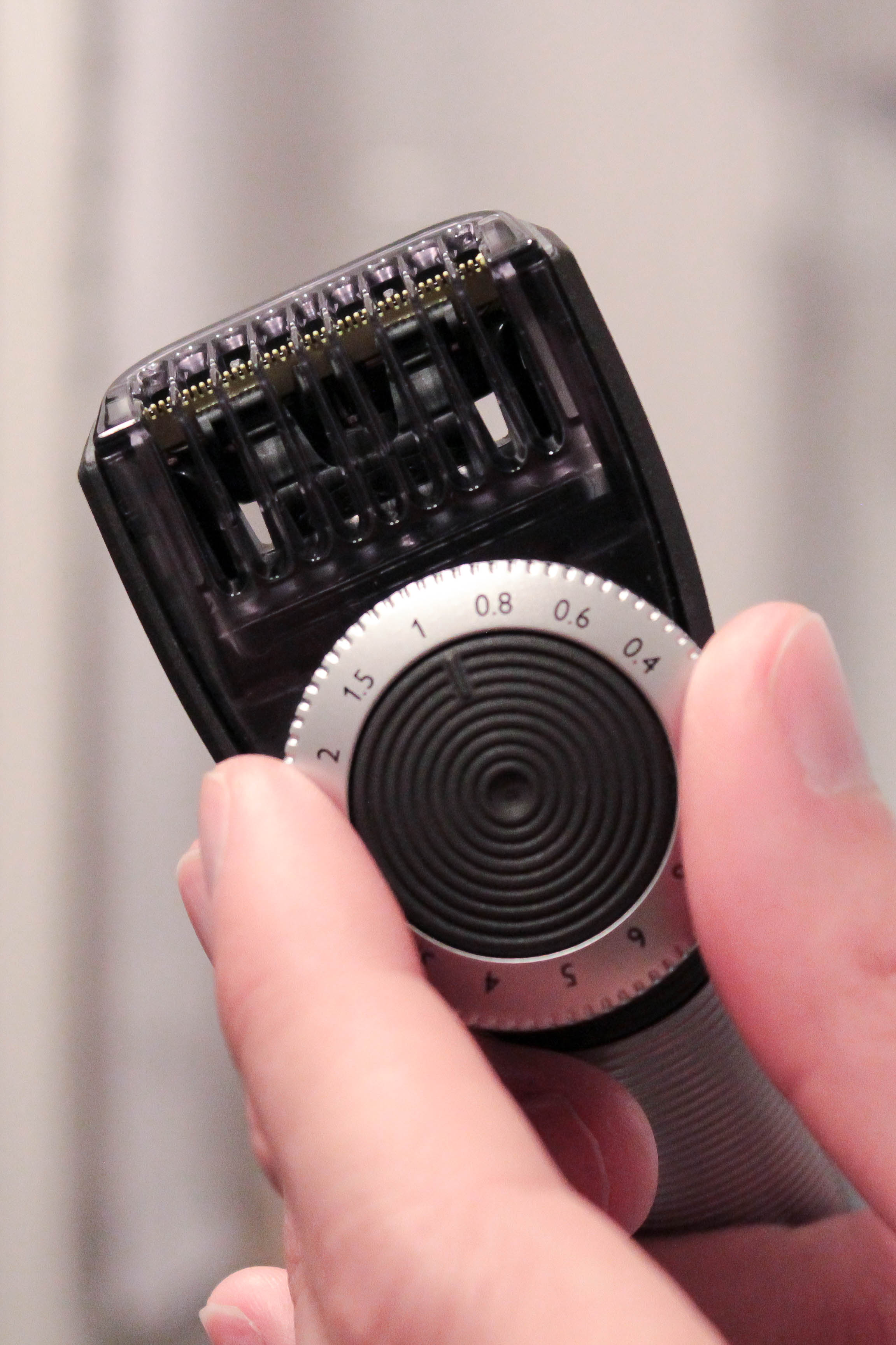 oneblade pro with adjustable comb