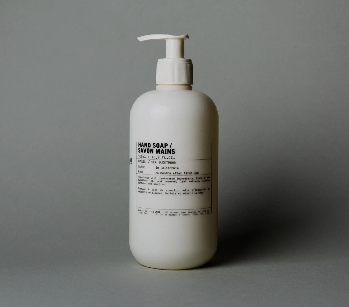 Hand lotion перевод. Le Labo крем для тела Hinoki (250ml). Hand Soap savon mains le Labo. Лосьон Ле Лабо. Ле Лабо лосьон для рук.